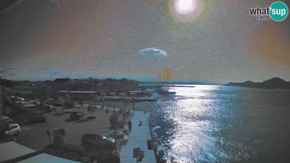 2025-10-08