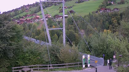2025-10-04