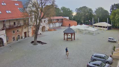 2025-10-04
