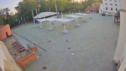 2025-10-03