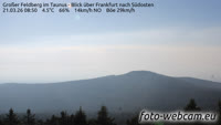 Großer Feldberg - Blick über Frankfurt nach Südosten