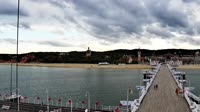 Muelle, puerto deportivo y playa