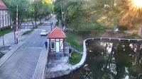 Swing bridge