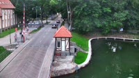 Swing bridge