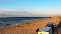 Playa con paseo marítimo