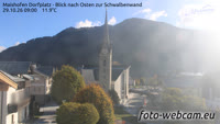 Maishofen - Place du village - Vue à l'est sur le Schwalbenwand